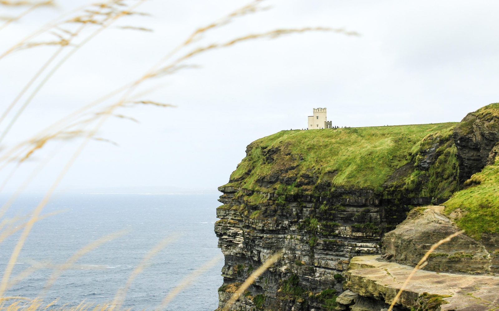 cliffs-of-moher-6791670_1920