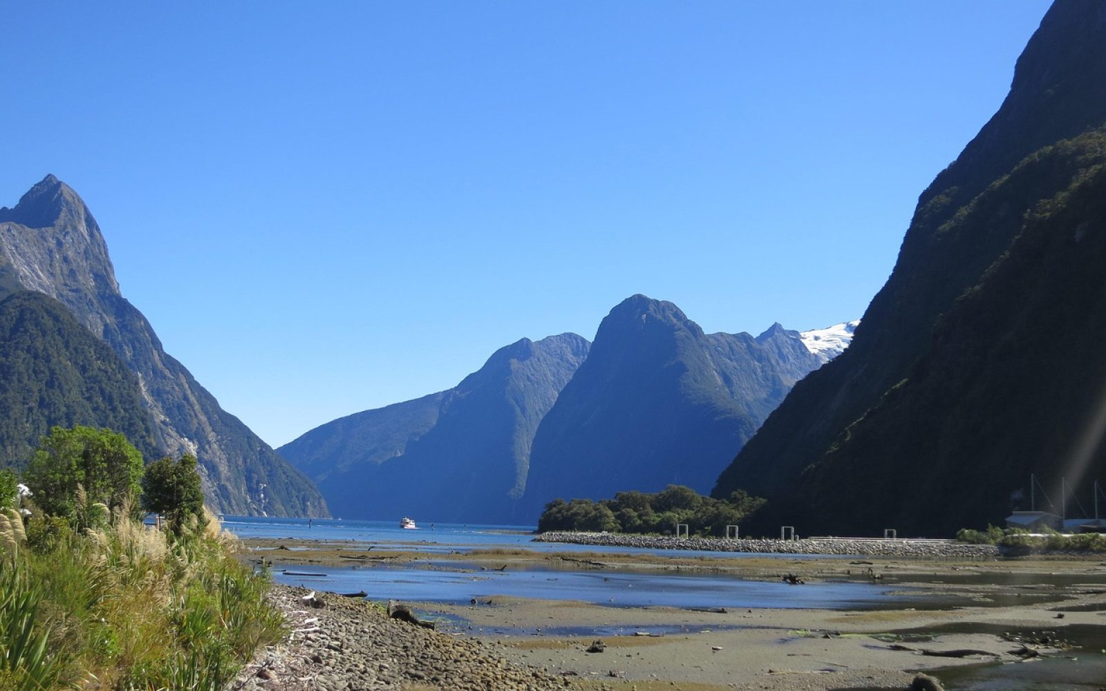 milford-sound-109918_1280