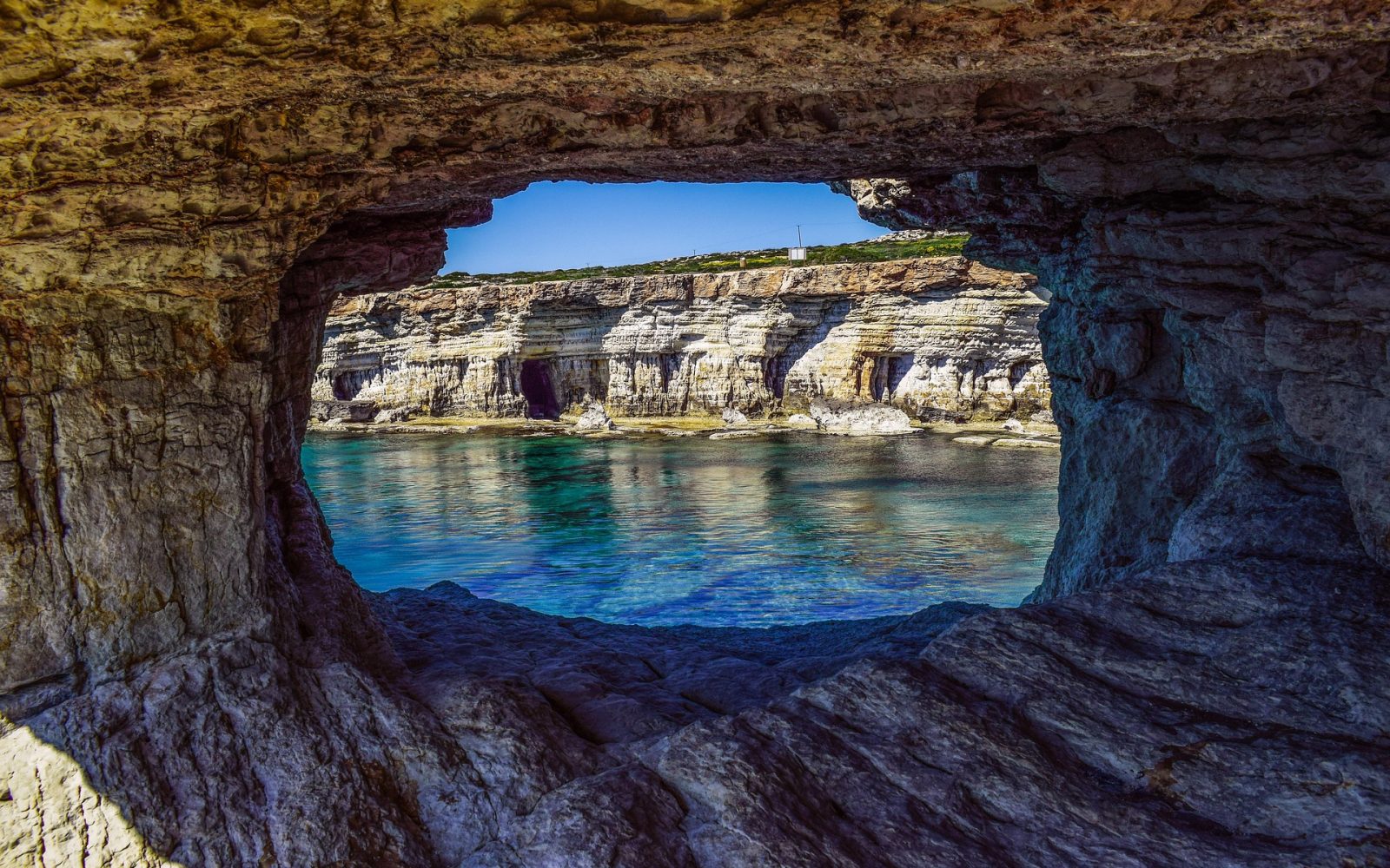 sea-caves-2169430_1920